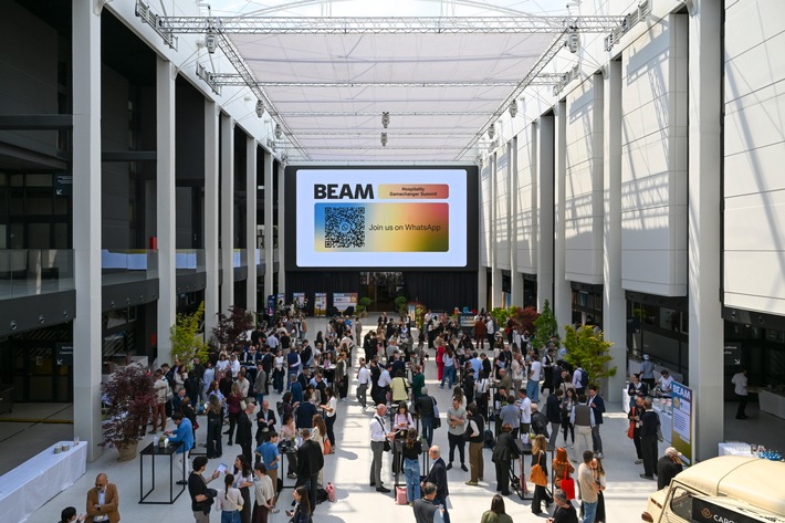 BEAM Summit 2026: Menschlichkeit statt Einheitsbrei / Beim Hospitality Gamechanger Summit in Bozen diskutierten Speaker über Authentizität, Gemeinschaft und die Zukunft der Hospitality im KI-Zeitalter